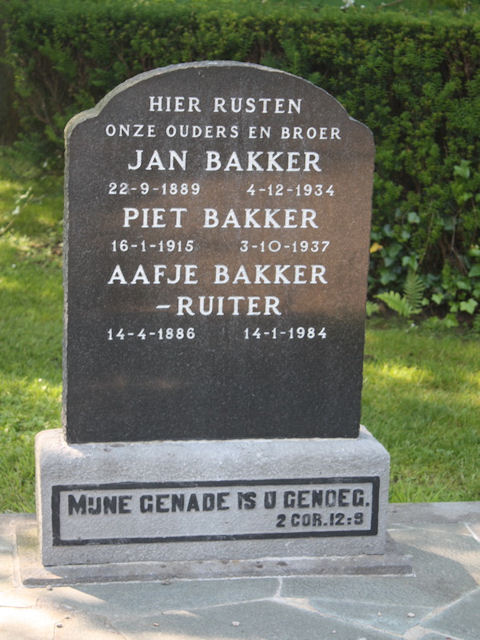 Grafsteen van Aafje Pieters RUITER (1886-1984)