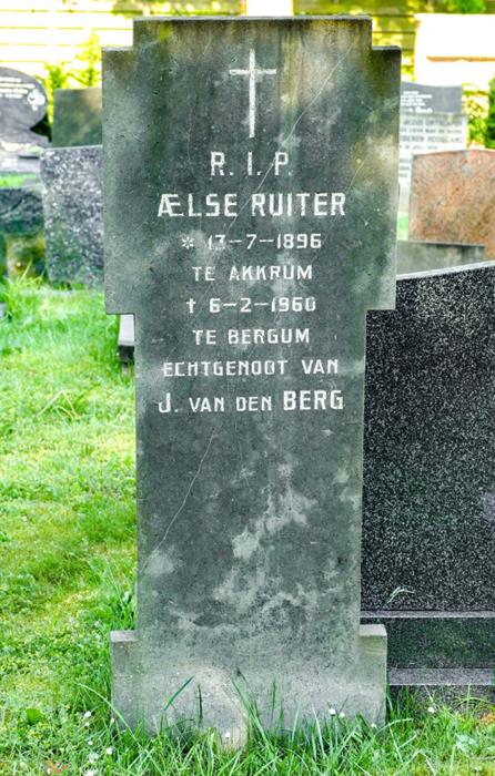 Grafsteen van Aelse RUITER (1896-1960)