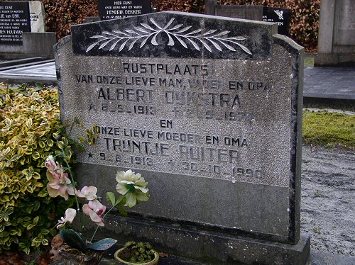 Grafsteen van Trijntje Ruiter (1918 - 1990)
