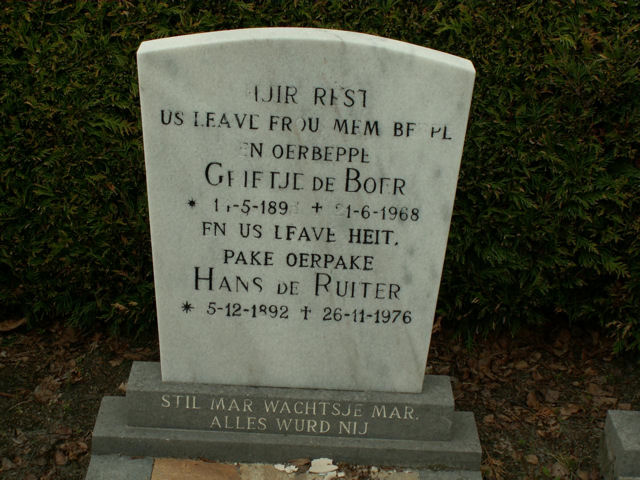 Grafsteen van Hans de Ruiter (1892-1976)
