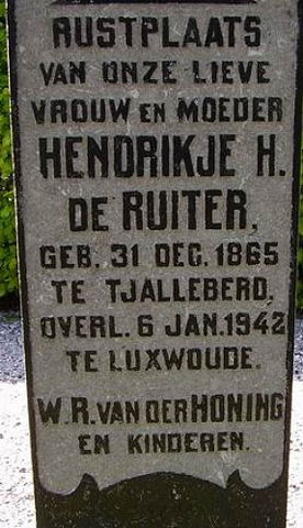 Grafsteen van Hendrikje Hanzes DE RUITER (1865 - 1942)