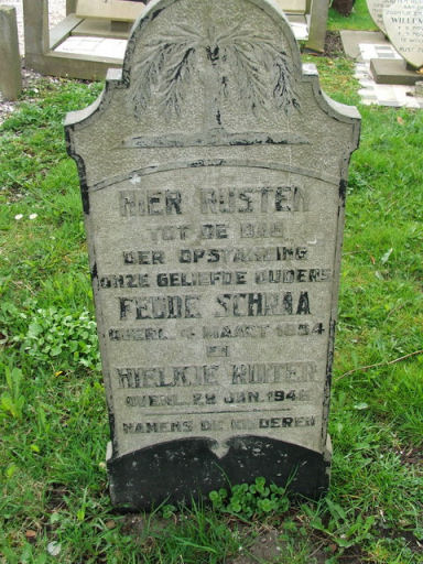 Grafsteen van Hielkjen Hendriks RUITER (1856 - 1946)