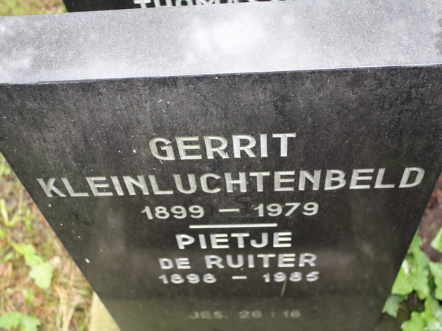 Grafsteen van Pietje DE RUITER (1898-1985)