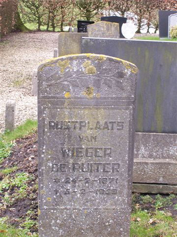 Grafsteen van Wieger Koops DE RUITER (1871 - 1959)