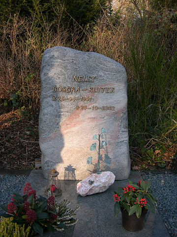 Grafsteen van Nelly Ruiter (1941 - 2002)