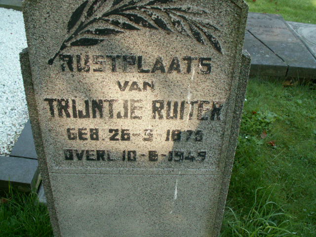 Grafsteen van Trijntje Sytzes RUITER (1875 - 1945)