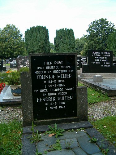 Grafsteen van Hendrik Ruiter (1886 - 1973)